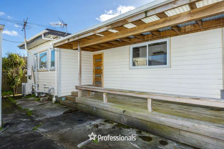 24 Bouverie Street Petone_18