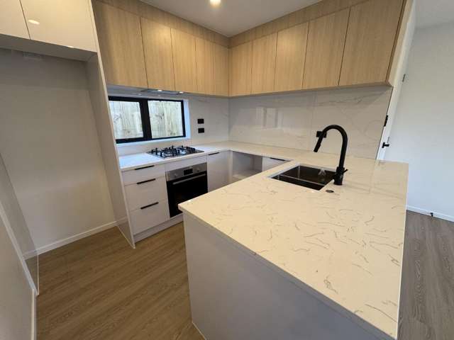 8/12 Hamlin Road 1816_1