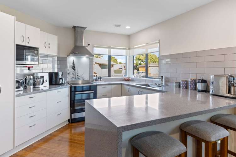 6 Loader Place Tawhero_4