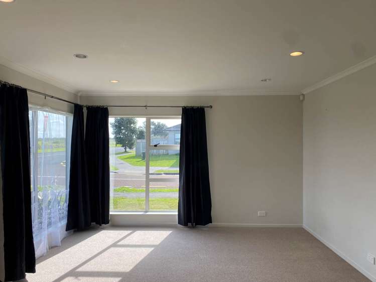 5 Manene Street Wattle Downs_1