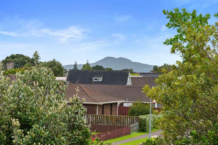 86 Hattaway Avenue Bucklands Beach_24