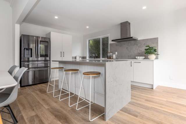 92 Michael Road Paraparaumu_3