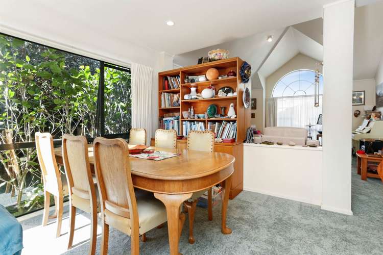 2/10 Worcester Road Meadowbank_11