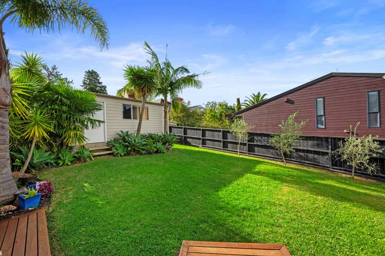 1/105 Sunset Road Totara Vale_29