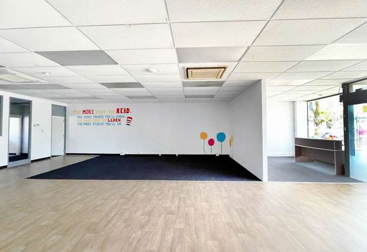 192-196 West Coast Road Glen Eden_3