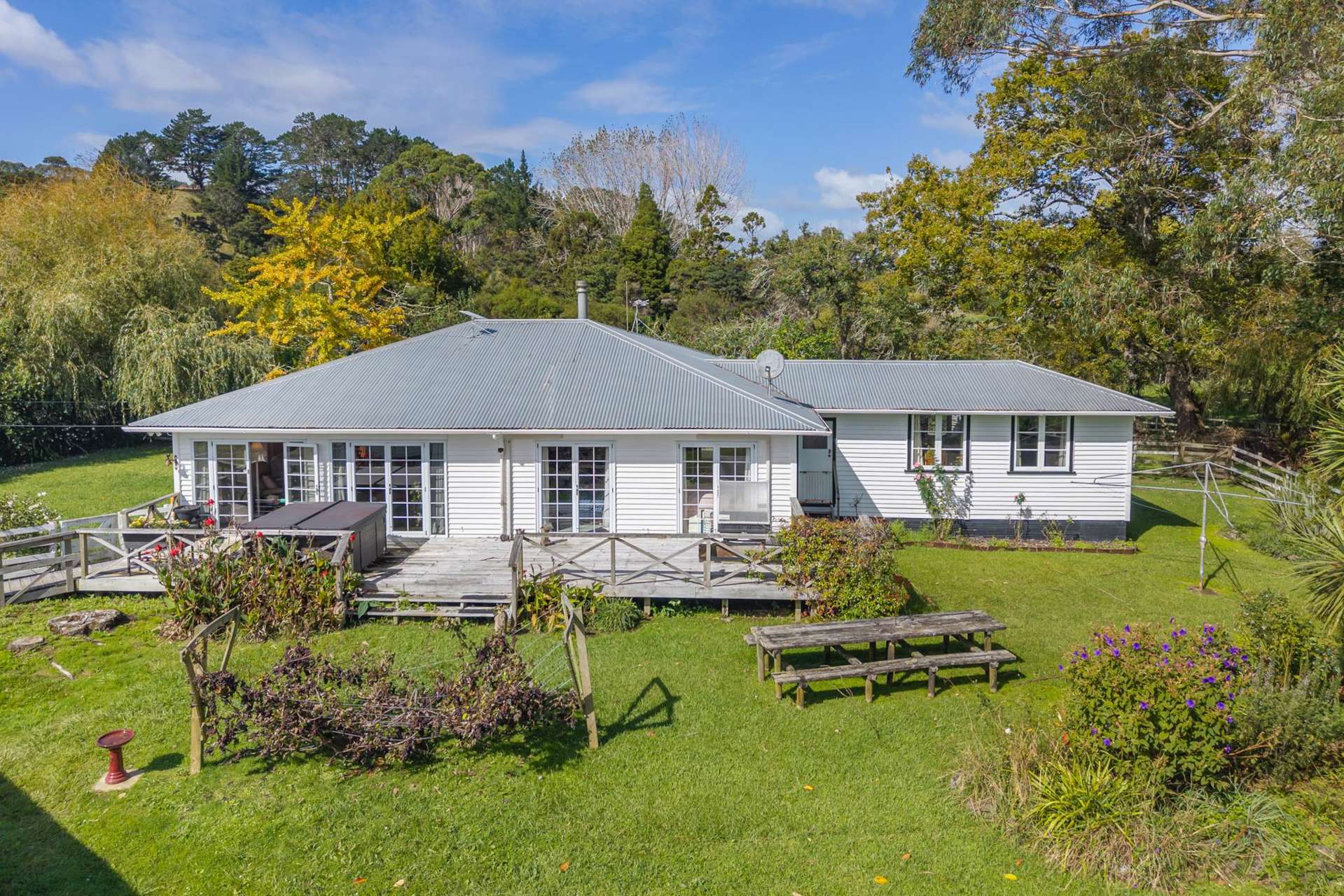 1102 Peak Road Waikoukou Valley_0