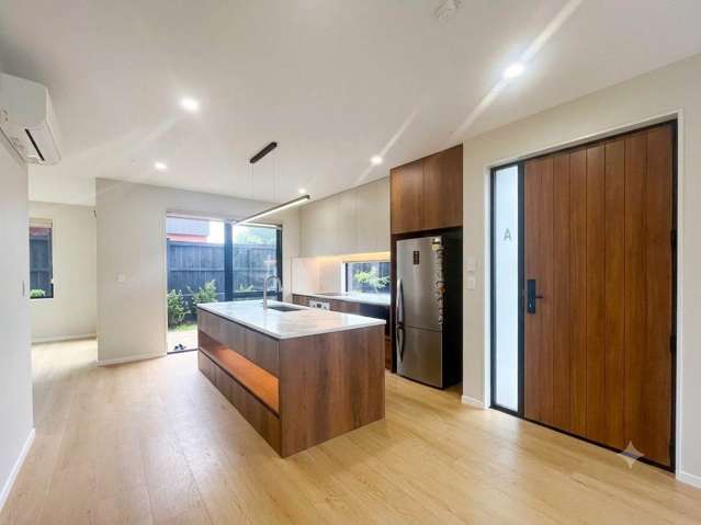 8A Baringa Place Botany_1