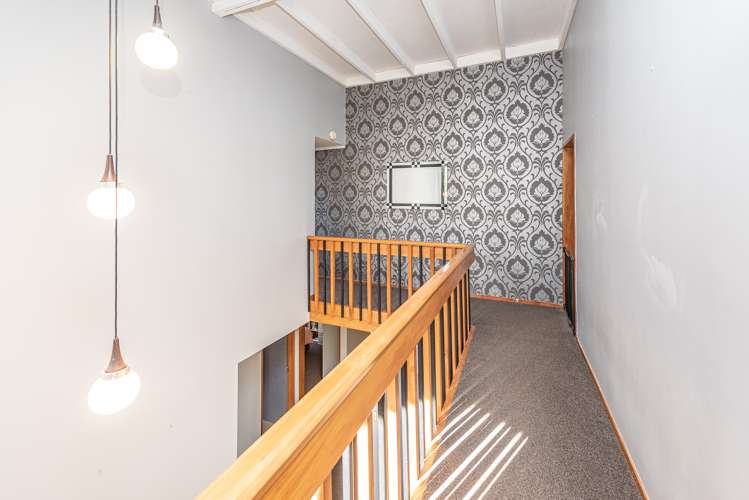 1a East Way Durie Hill_12