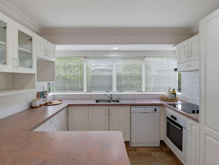 30 Kakaho Drive Tawhero_12
