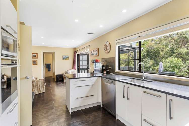 2/11 Landsberg Way Windsor Park_6