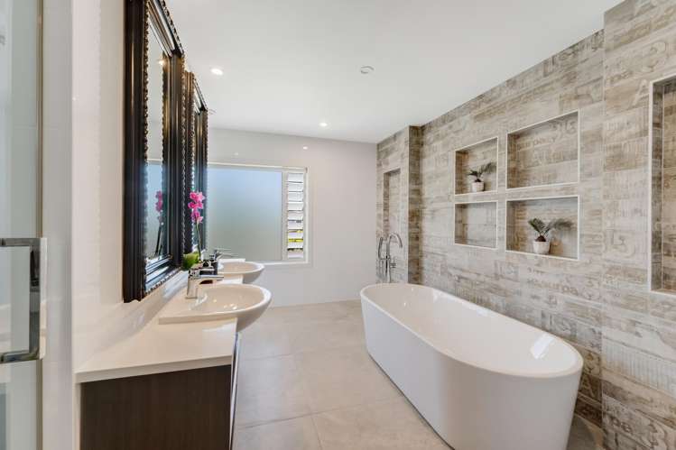 80 Chateau Rise Flat Bush_24