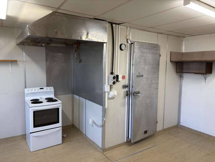 169-171 Dee Street Invercargill_8