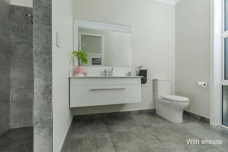 4 Colonial Drive Silverdale_10