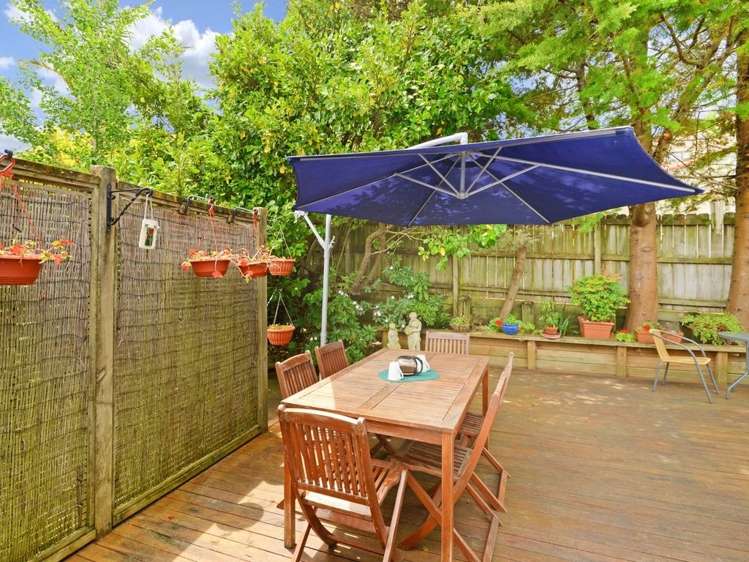 2/10 Delamare Court Sunnynook_16