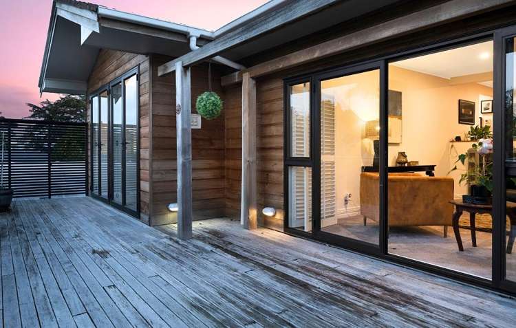 89a View Road Henderson_24