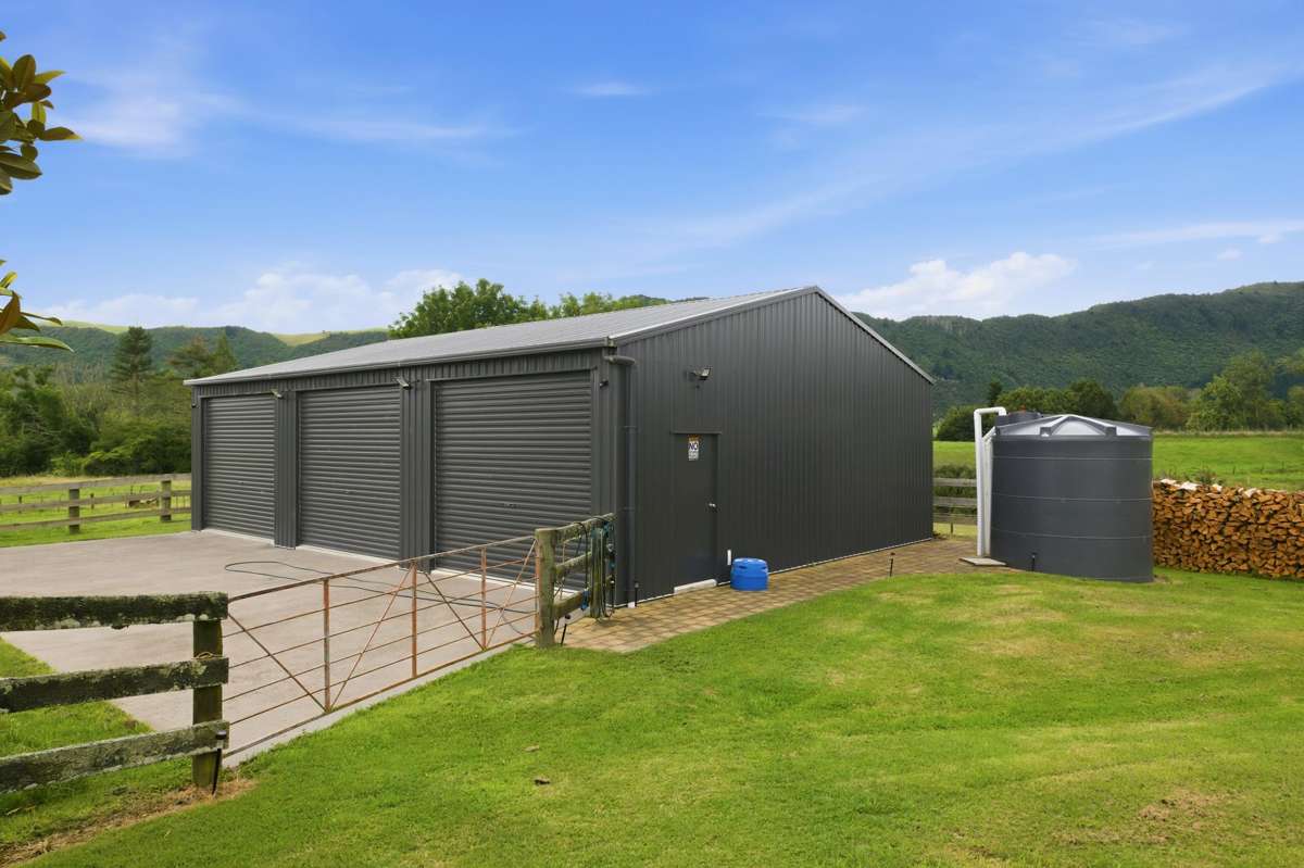 945 Waikite Valley Road_0