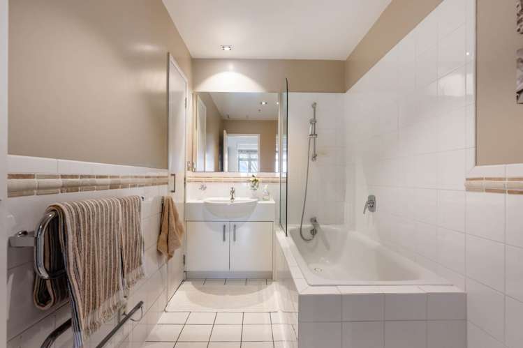 6A/8 Howe Street Freemans Bay_28