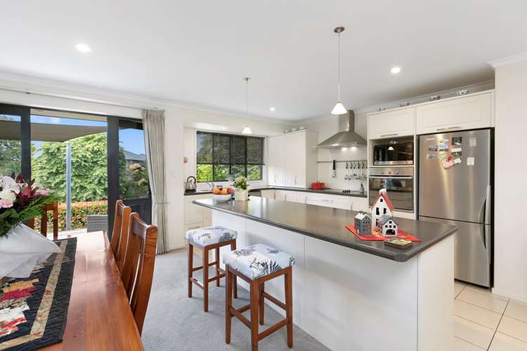 19 Horsley Grove Pyes Pa_4