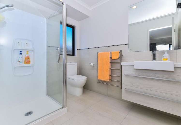 9 Kirkaldy Street Wattle Downs_7