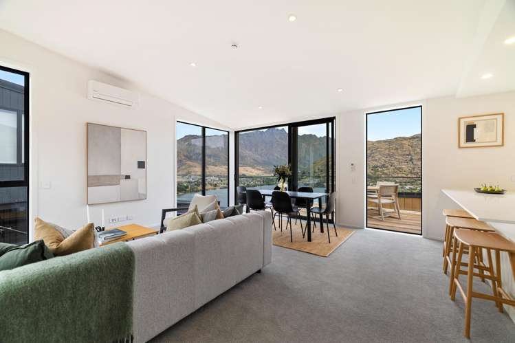 49 Angelo Drive Queenstown_16