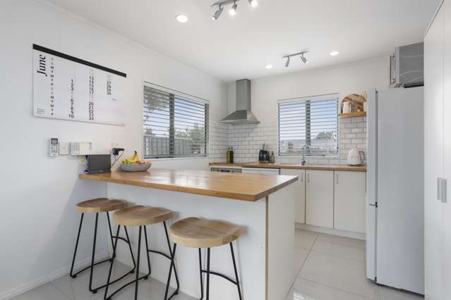 6 Crowther Street Blockhouse Bay_1