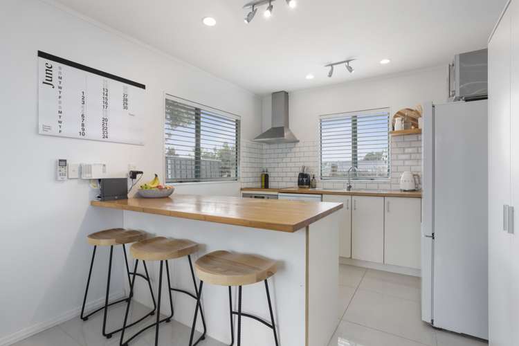 6 Crowther Street Blockhouse Bay_1