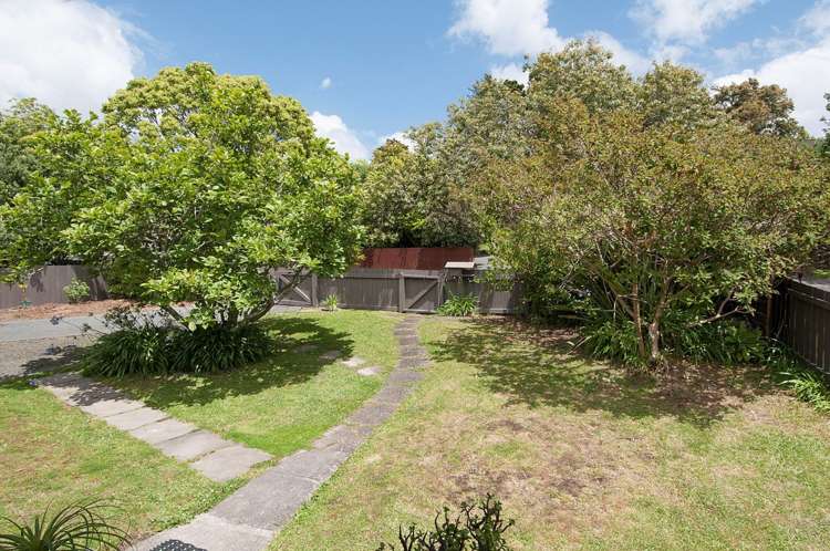 5 Glucina Place Glen Eden_5