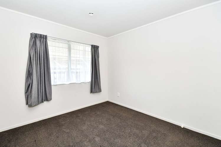 30 Liddesdale Place Papakura_11