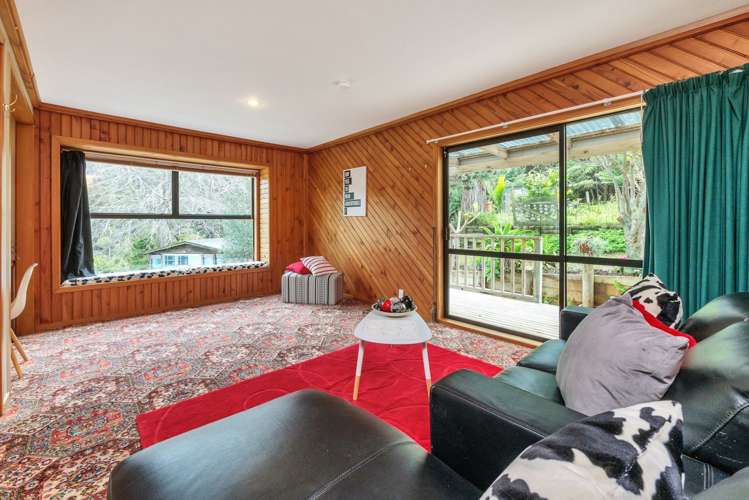695 Huia Road Parau_11