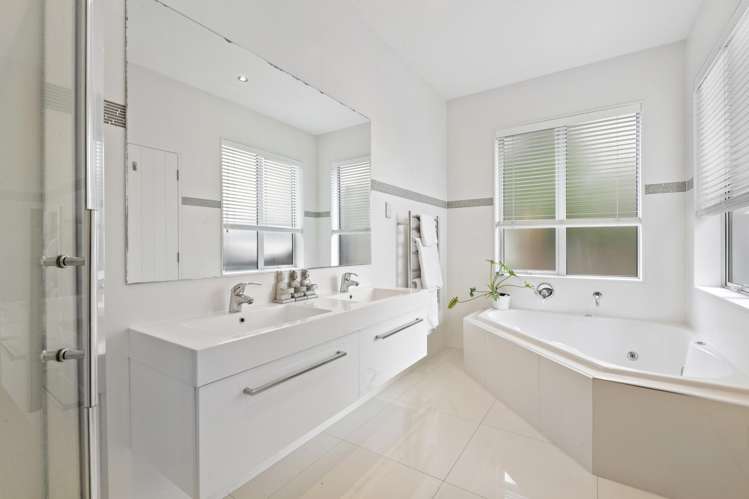 8 Timberland Drive Silverdale_16