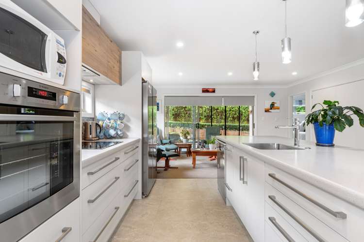 10 Furl Close Pyes Pa_3