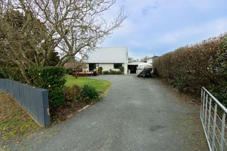 4 Robyn Hyde Place 11373_0