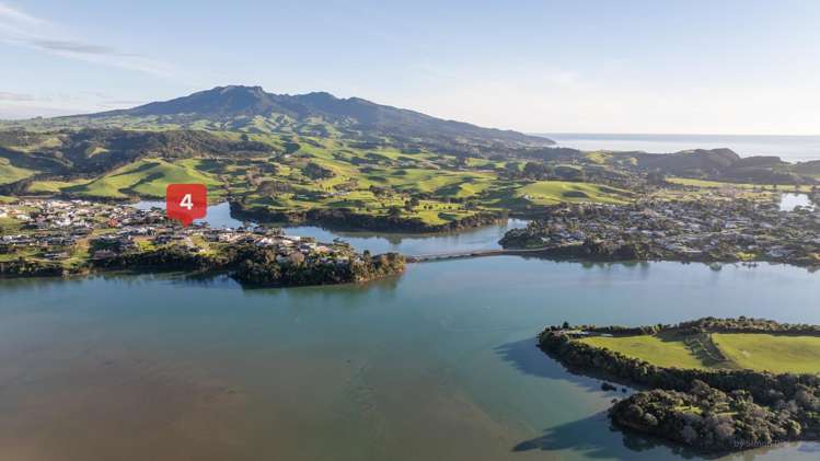 4 Omahina Street Raglan_32