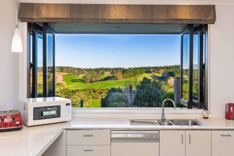 141 Valley Road Waitoki_5