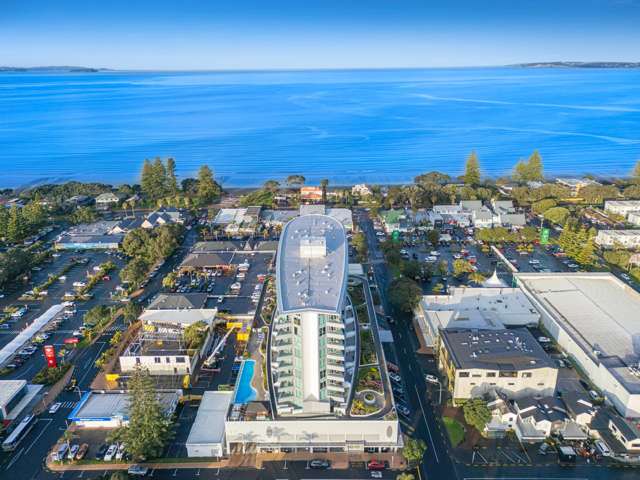 SKY HIGH LIVING IN OREWA