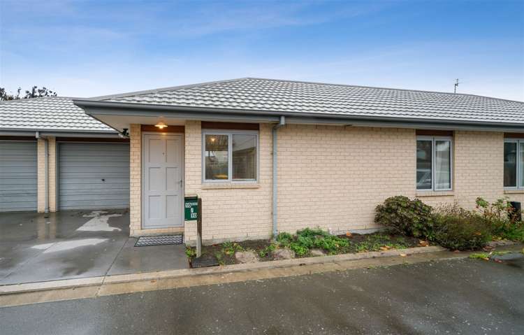 10/10 Collins Street Addington_10