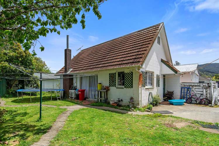 1 & 2/25 Marion Street Silverstream_17