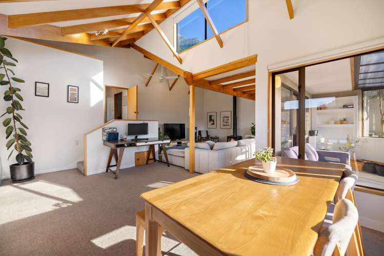 23 Greenstone Place Fernhill/Sunshine Bay_3