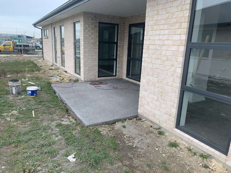 184 Faringdon Boulevard Rolleston_19