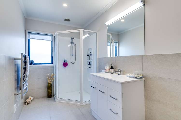 8 Waimakariri Drive Awatoto_14