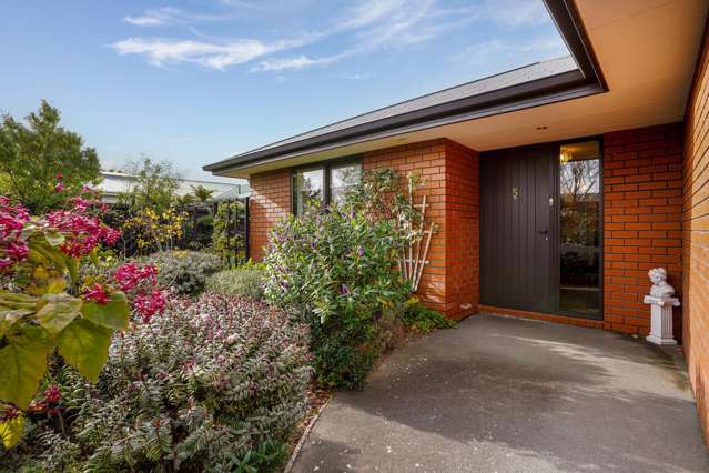 Sunny & Secure - Over-65 Townhouse