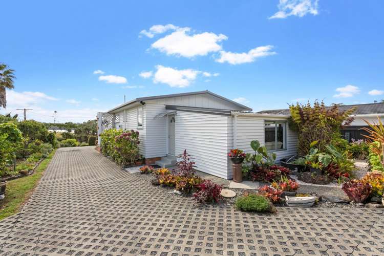 13 The Terrace Herald Island_11