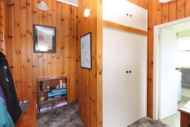 7 Cooper Avenue Holdens Bay_22