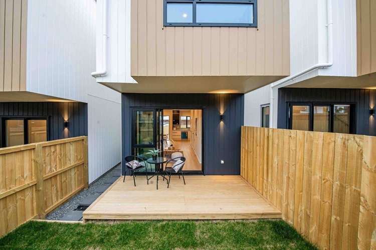 2/155 Te Atatu Road Te Atatu South_9