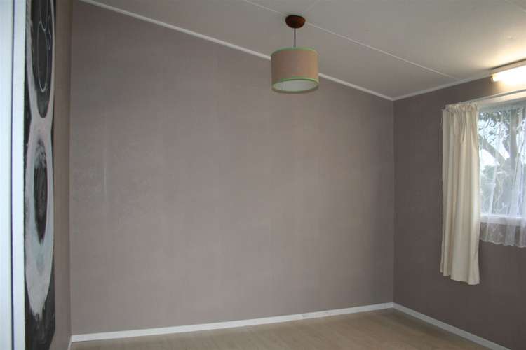 3 Clifton Drive Waitara_13