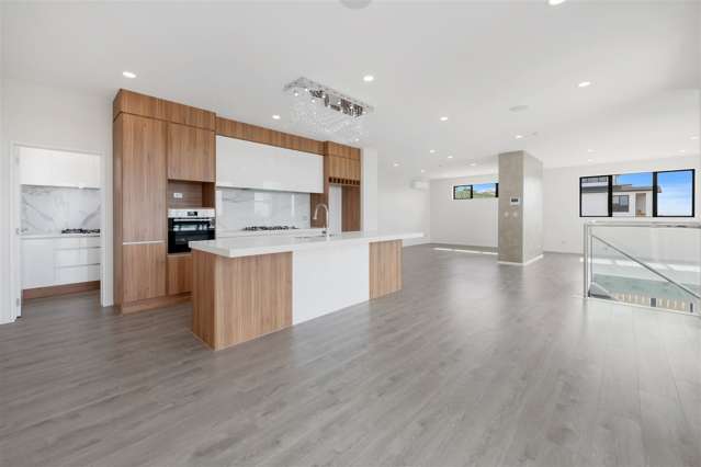 7 Rakiraki Place Flat Bush_3