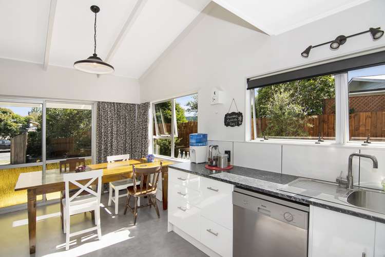 55 Eighty Eight Valley Road Wakefield_9