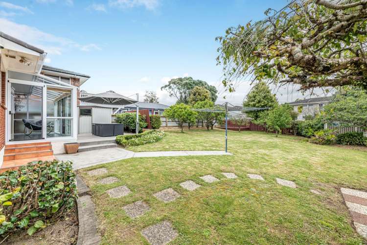 8 Iorangi Place Hillpark_24
