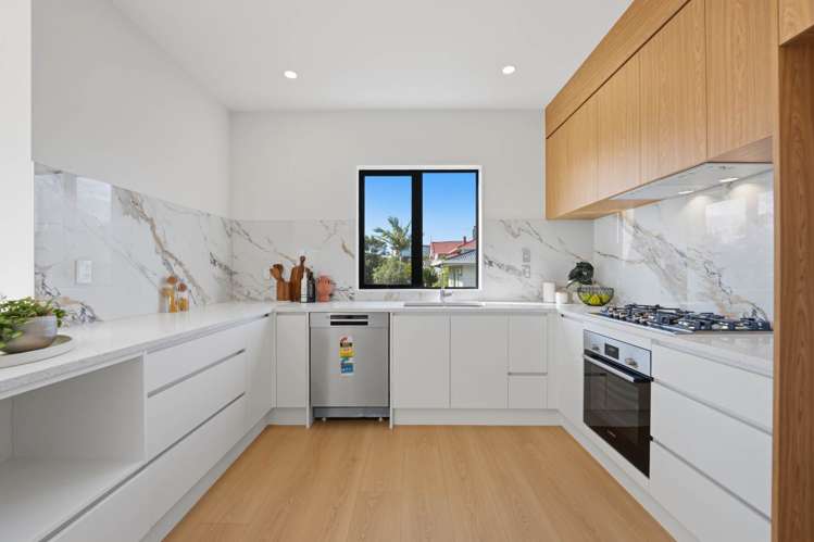 73,75/79 Cnr Terry Street and McFadzean Drive Blockhouse Bay_15