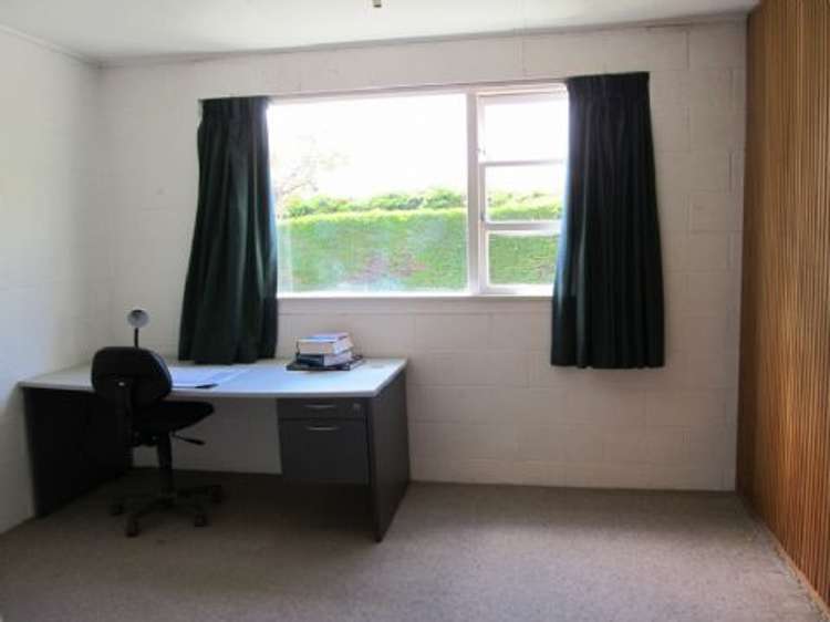 43 Lewin Street Balclutha_13